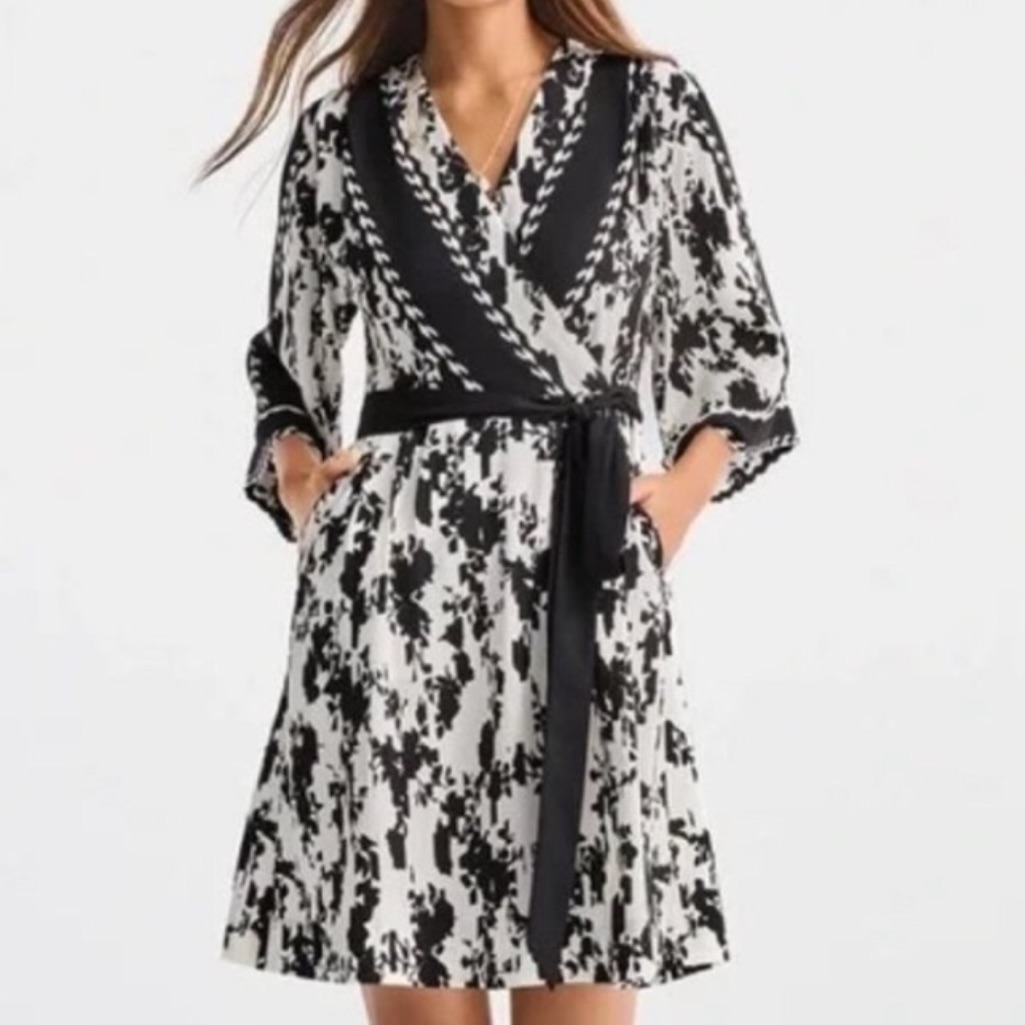 Cabi Women M Black Floral Pockets Belted Kimono Sleeve X-Factor Dress Nwot 6369
